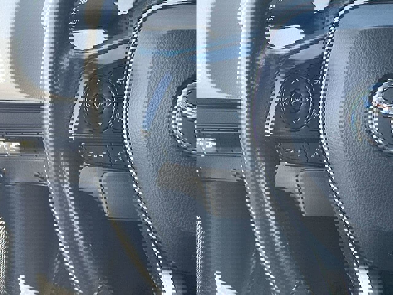 Used 2023 Toyota Corolla SE w/ Carpet Mat Package (TMS) image 21