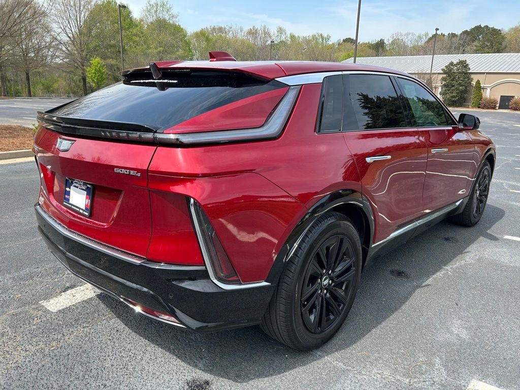 Used 2024 Cadillac Lyriq Luxury w/ LPO, Floor Liner Package image 20