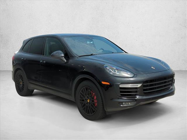 Used 2015 Porsche Cayenne Turbo w/ Premium Plus Package AWD/4WD image 3