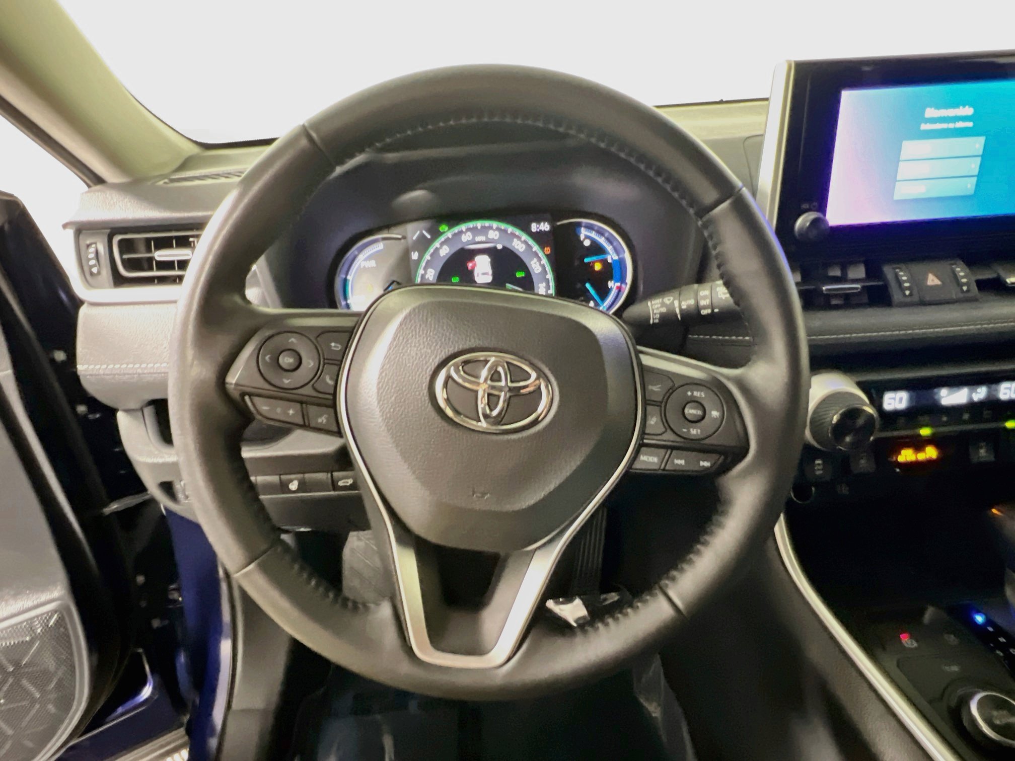 Used 2025 Toyota RAV4 XLE Premium w/ Weather Package AWD/4WD image 18
