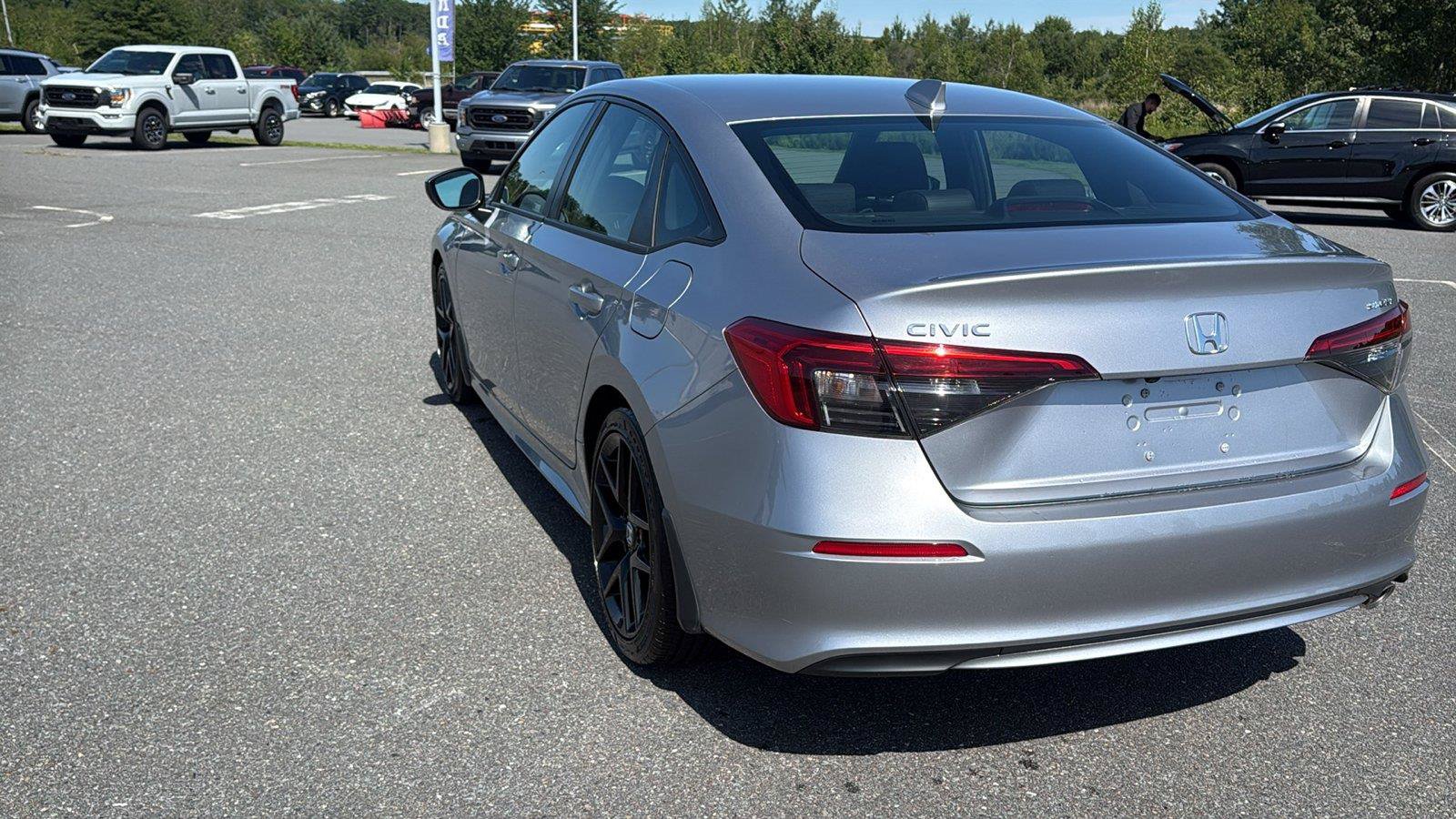 Used 2024 Honda Civic Sport image 9