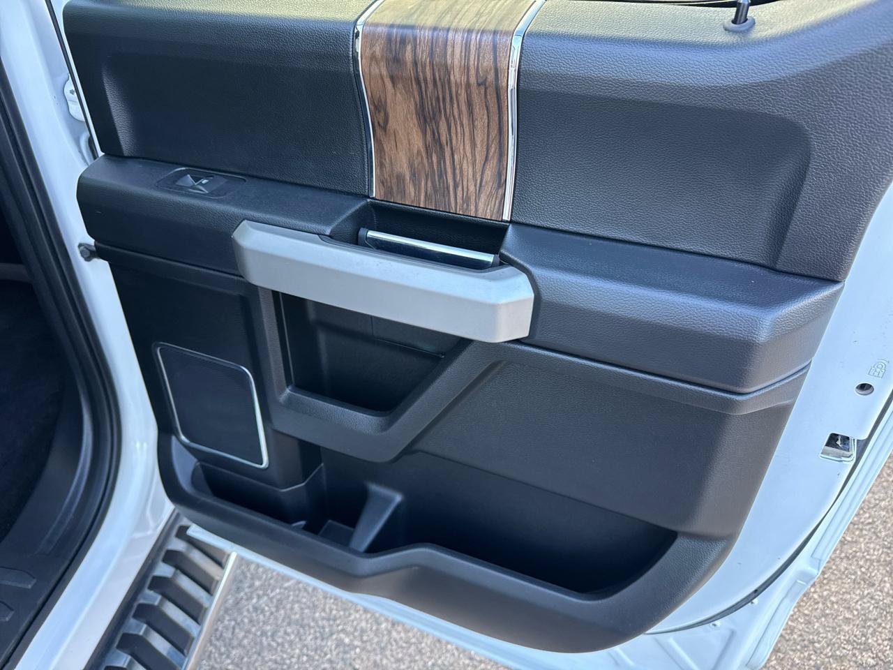 Used 2018 Ford F150 Lariat AWD/4WD image 34