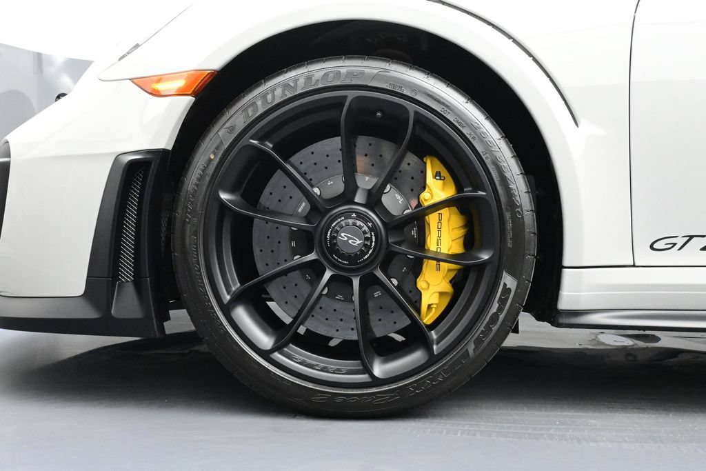 Certified 2019 Porsche 911 GT2 RS w/ Weissach Package RWD image 6