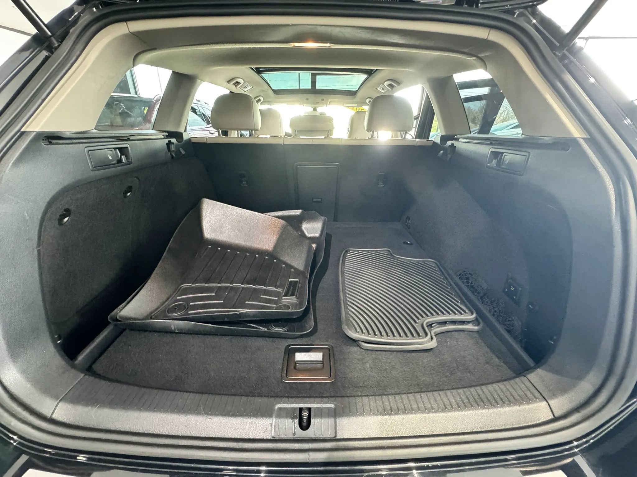 Used 2017 Volkswagen Golf Alltrack SE image 33