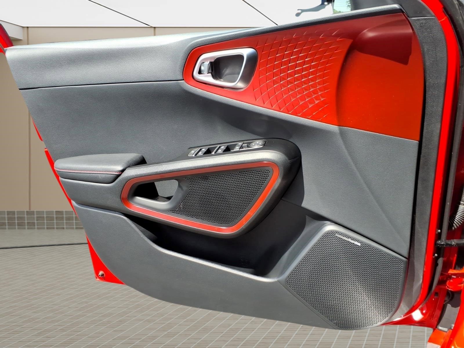 Used 2025 Kia Soul GT-Line w/ GT-Line Technology Package FWD image 29