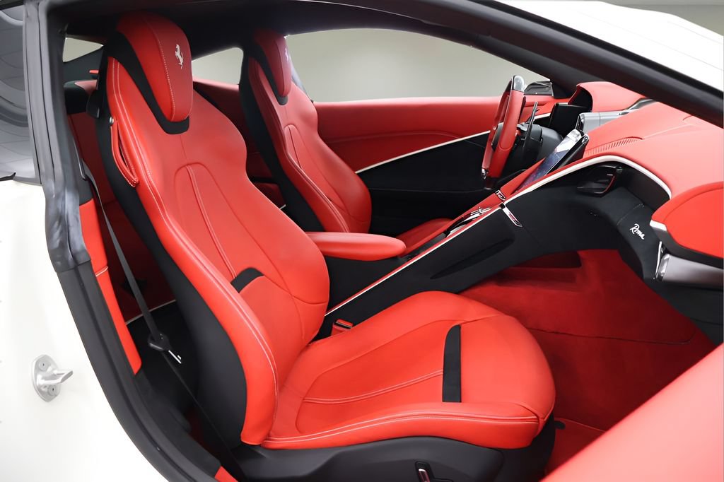 Used 2023 Ferrari Roma RWD image 17