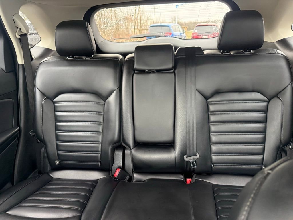 Used 2022 Ford Edge SEL AWD/4WD image 5