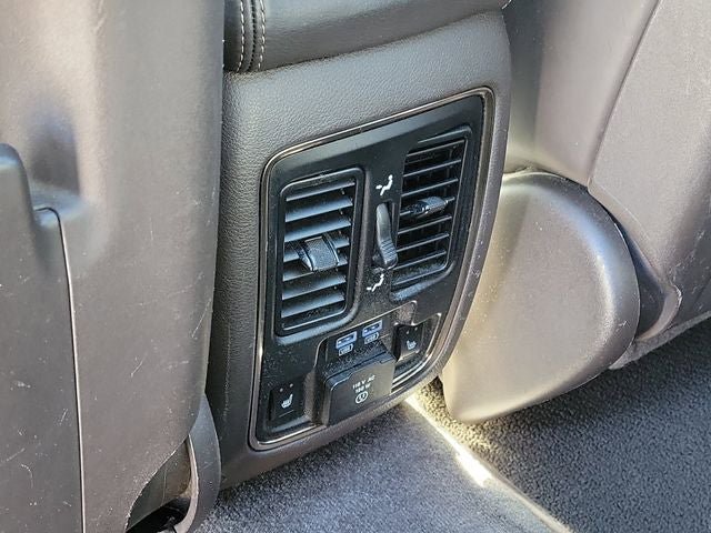 Used 2017 Jeep Grand Cherokee Summit AWD/4WD image 27