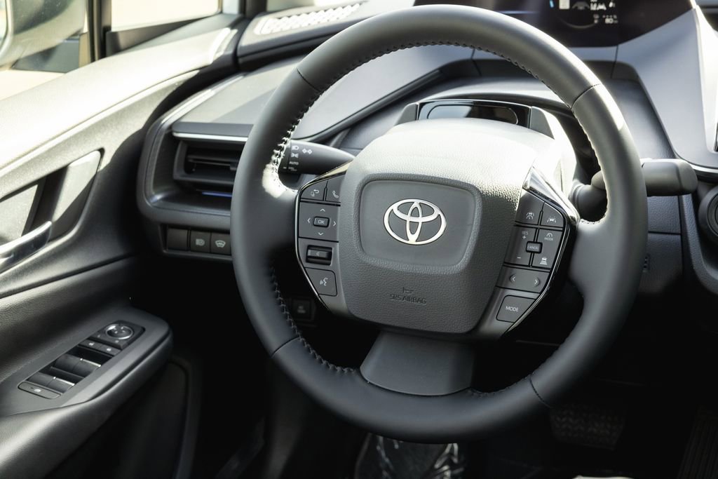 Used 2026 Toyota Prius Plug-In Hybrid image 29