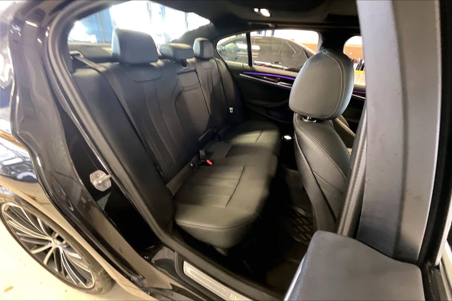 Used 2023 BMW 530i w/ Convenience Package RWD image 18