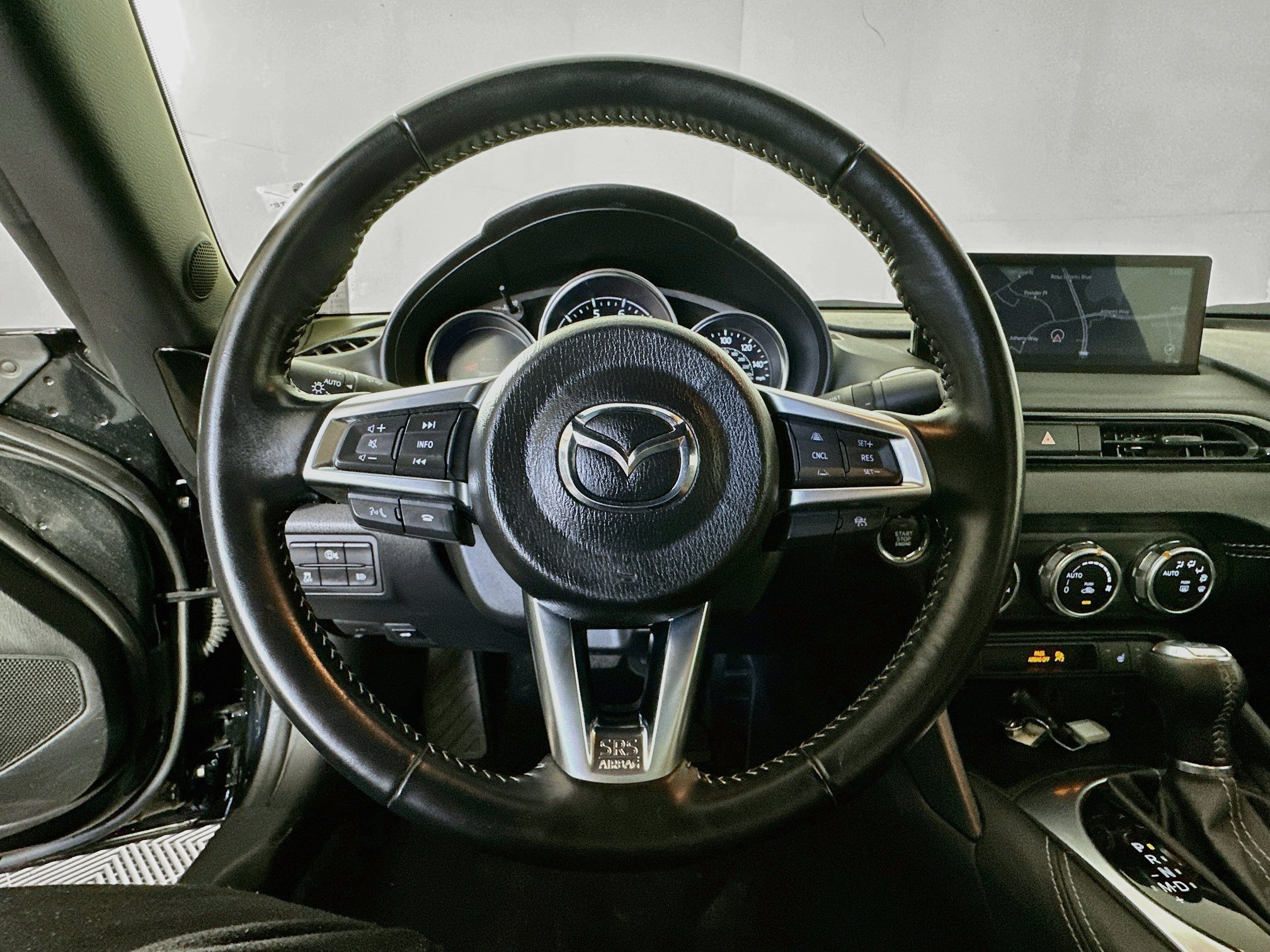 Used 2024 MAZDA MX-5 Miata Grand Touring RWD image 18
