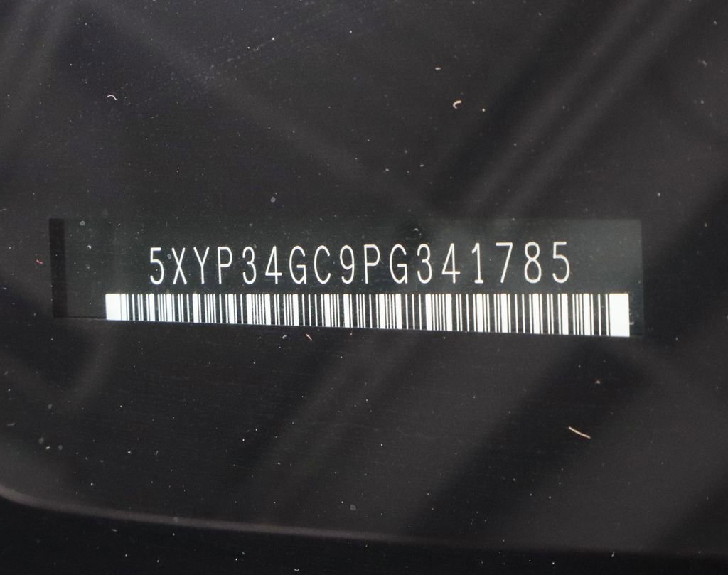 Used 2023 Kia Telluride EX w/ EX Captain's Chair Package image 38