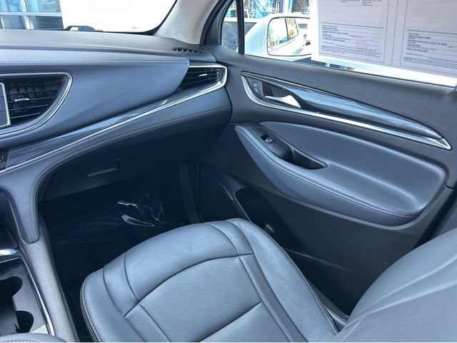 Used 2019 Buick Enclave Essence image 14
