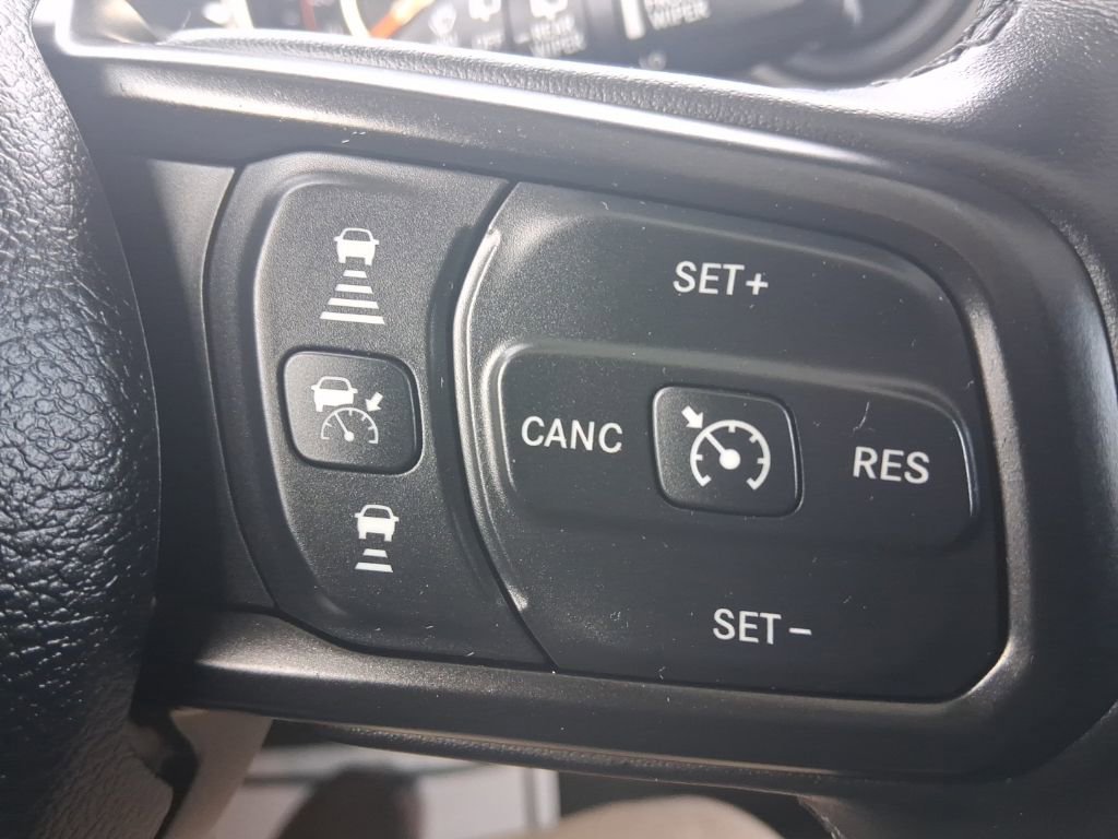 Used 2023 Jeep Wrangler Willys image 21