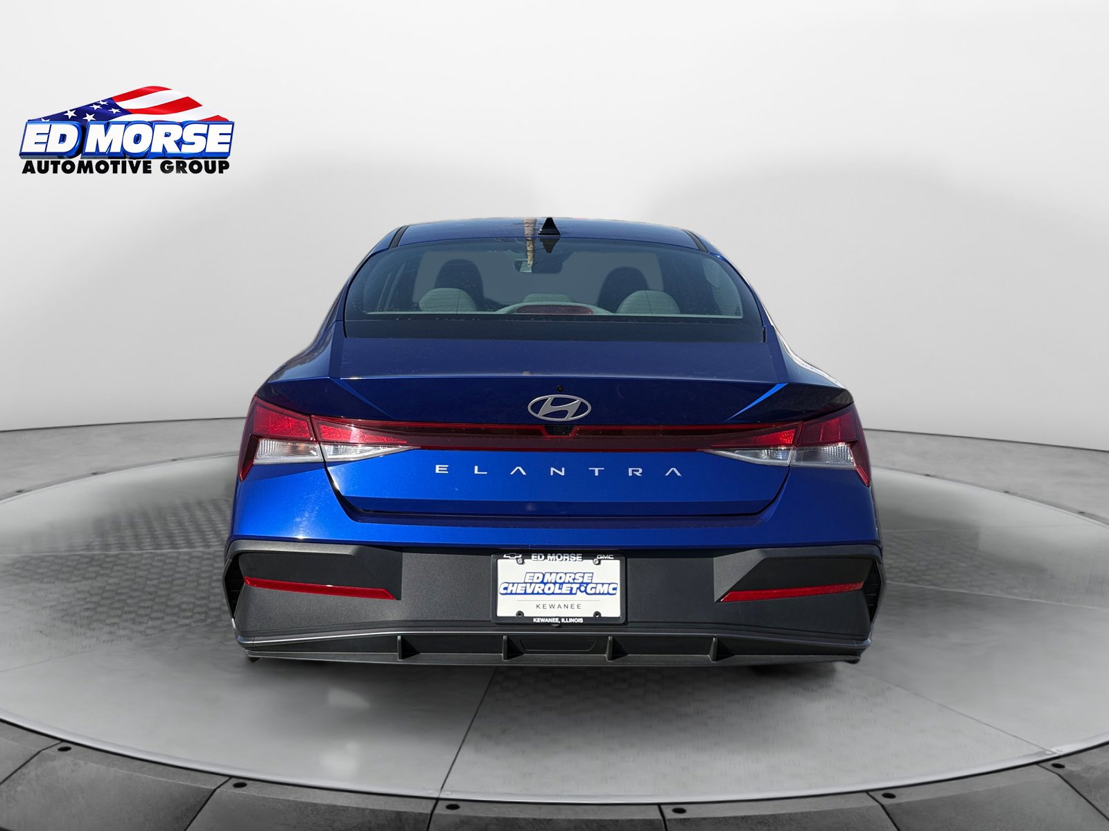 Used 2024 Hyundai Elantra SEL FWD image 4