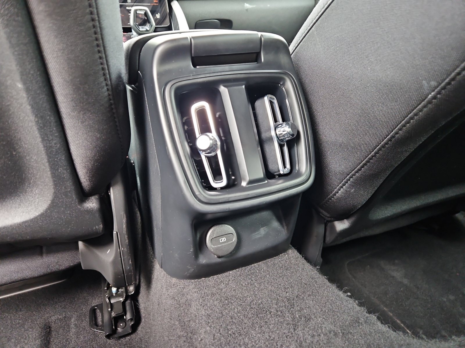 Used 2022 Polestar Polestar 2 AWD/4WD image 13