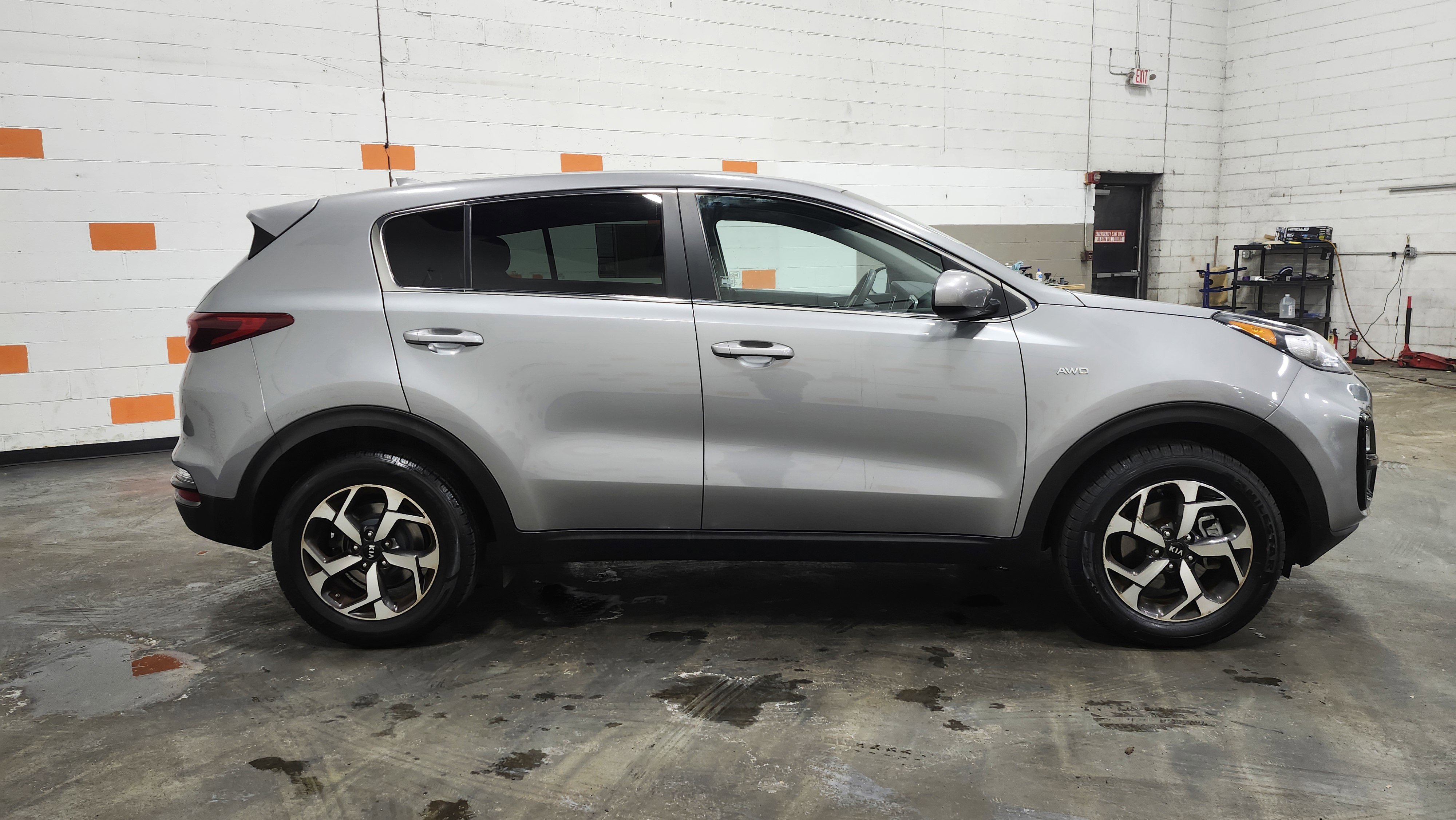 Used 2021 Kia Sportage LX image 17