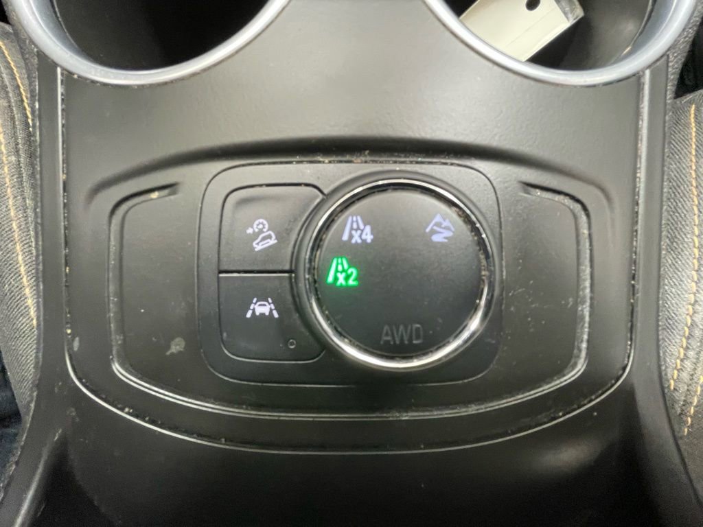 Used 2021 GMC Terrain SLE w/ Elevation Edition image 14