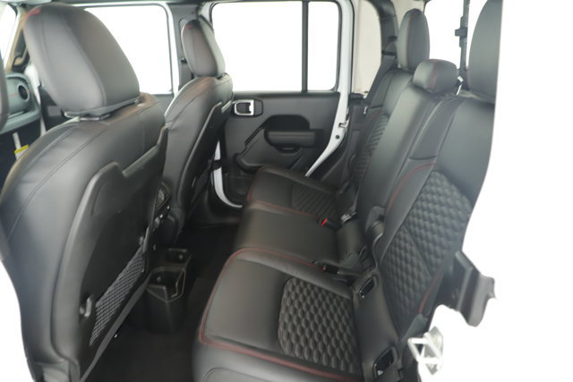 New 2026 Jeep Gladiator Rubicon w/ Technology Group image 21