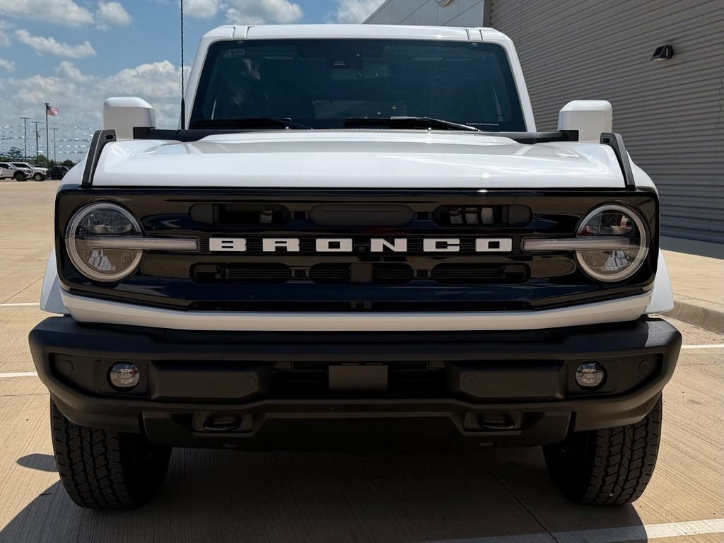 New 2026 Ford Bronco Outer Banks AWD/4WD image 4