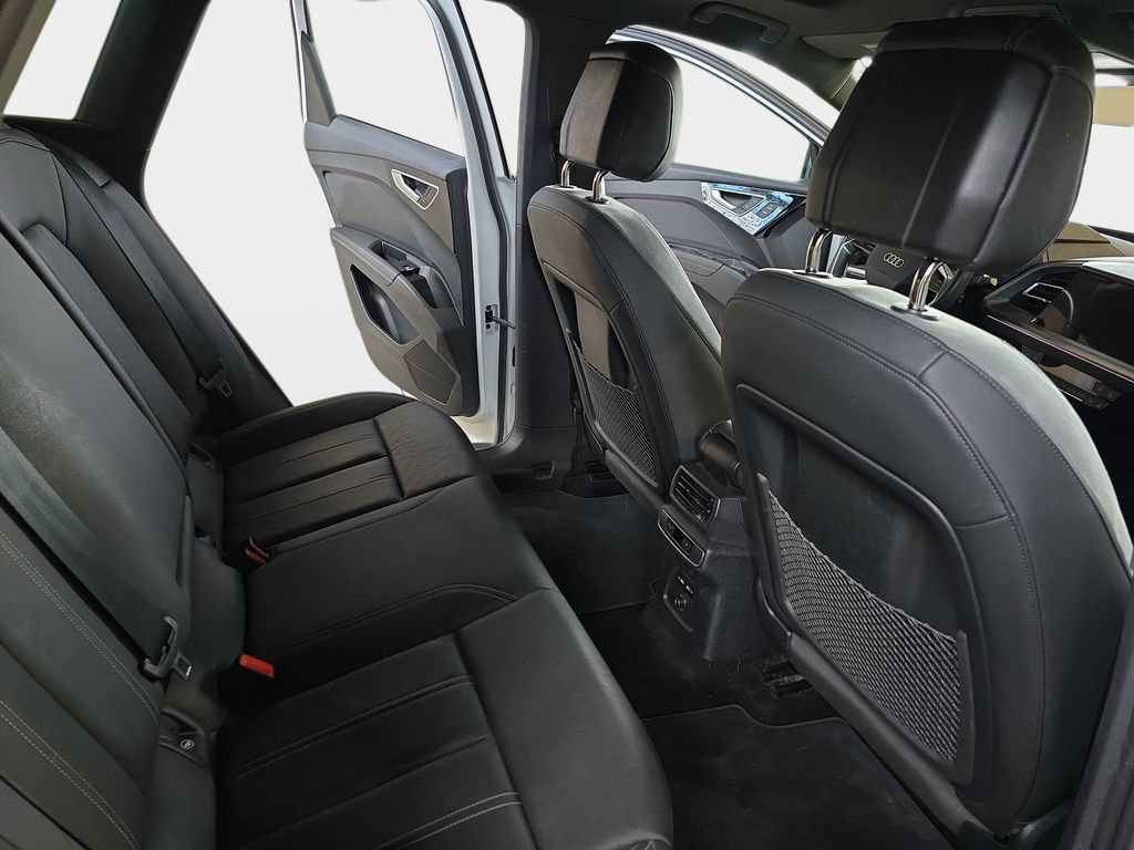 Used 2024 Audi Q4 e-tron Premium Plus w/ Premium Plus AWD/4WD image 13
