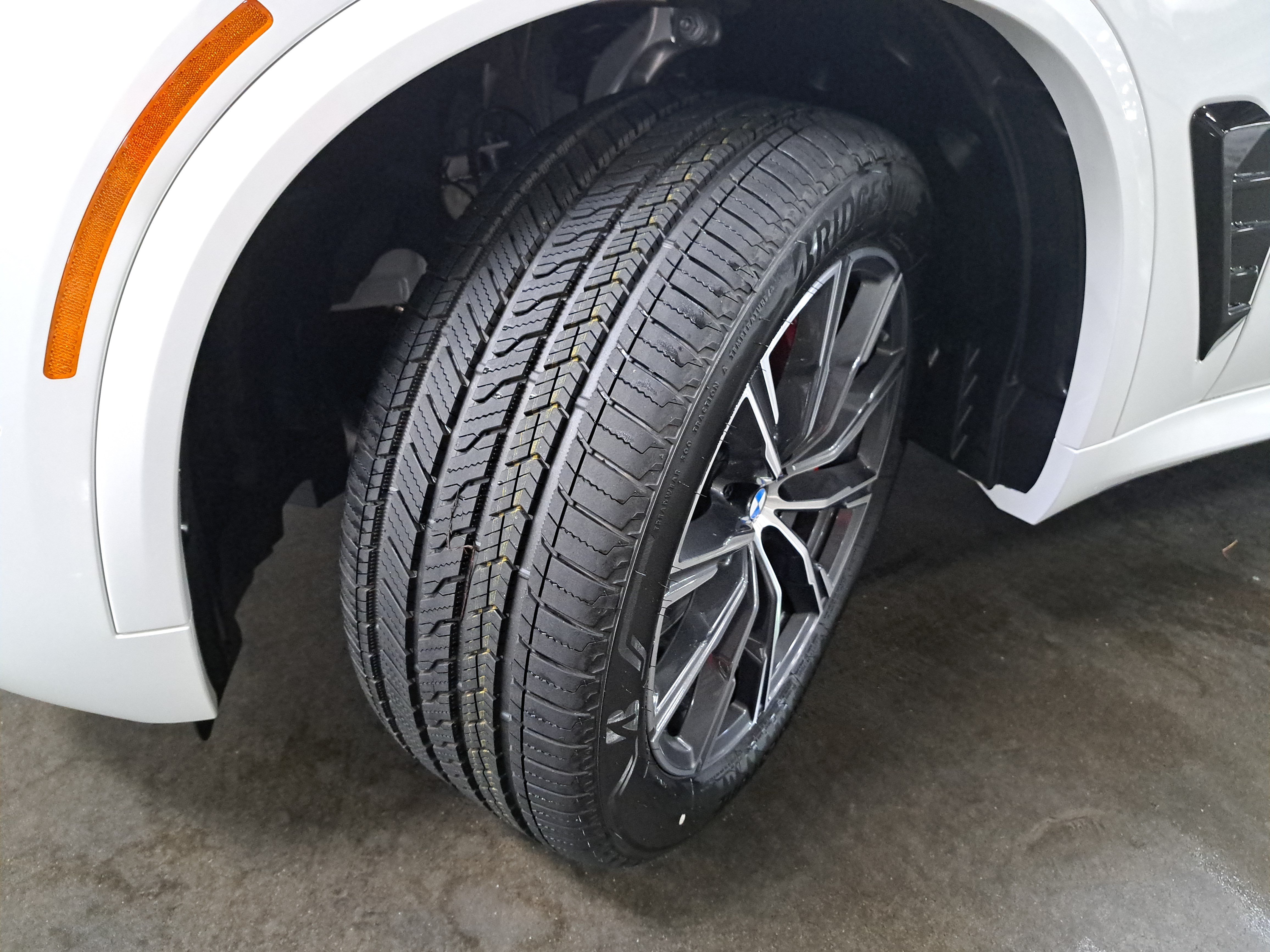 New 2026 BMW X5 M60i AWD/4WD image 33