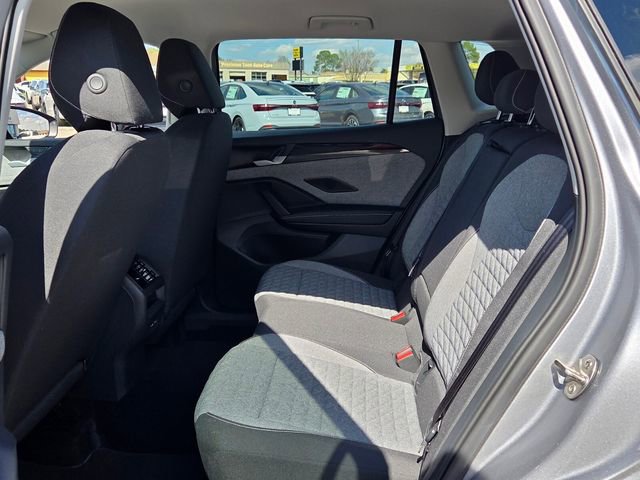 Used 2025 Volkswagen Tiguan S image 6