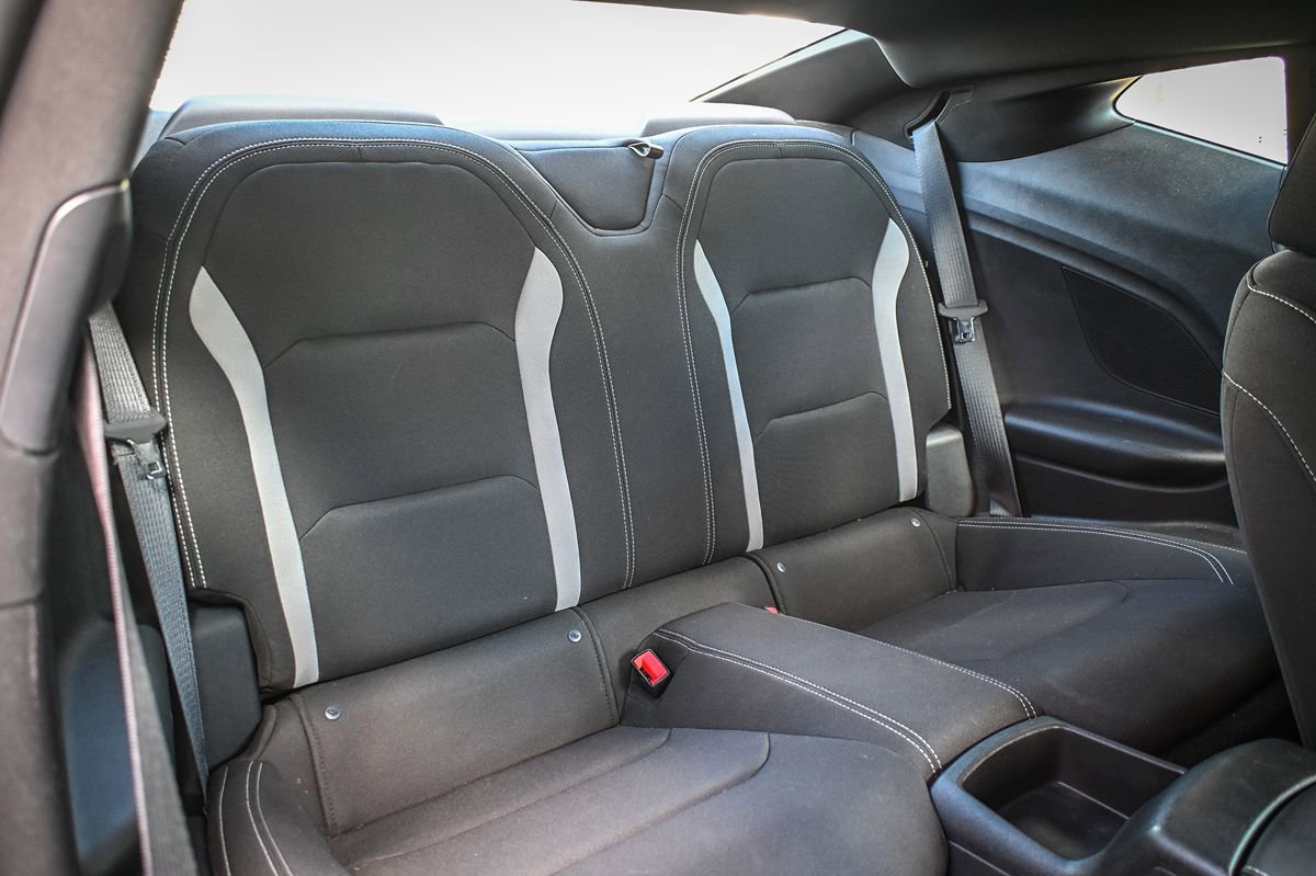 Used 2020 Chevrolet Camaro LT RWD image 17