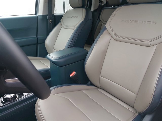 Certified 2025 Ford Maverick Lariat w/ 4K Tow Package image 14