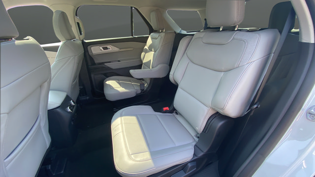 New 2026 Ford Explorer Active w/ Active Comfort Package AWD/4WD image 24