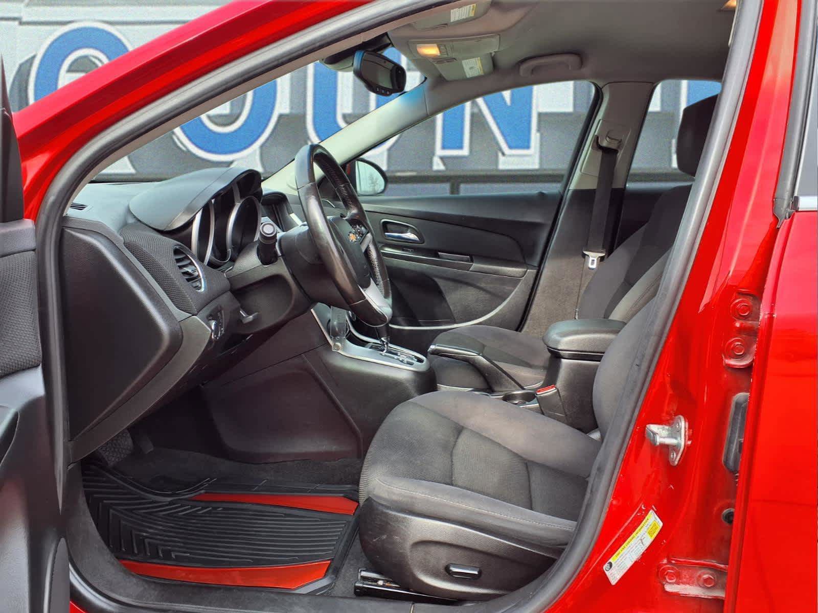 Used 2014 Chevrolet Cruze LT FWD image 13