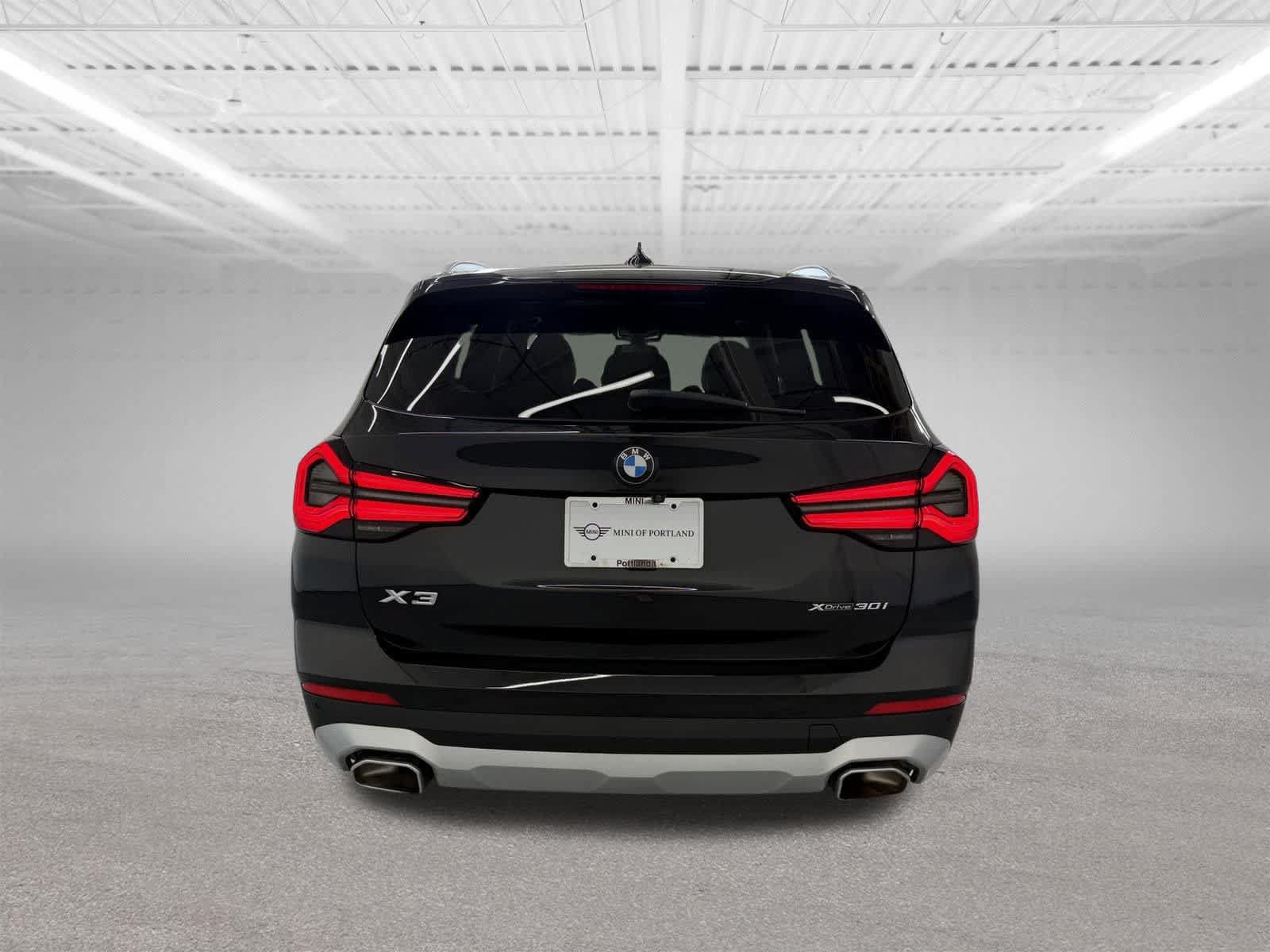 Used 2023 BMW X3 xDrive30i w/ Convenience Package AWD/4WD image 4