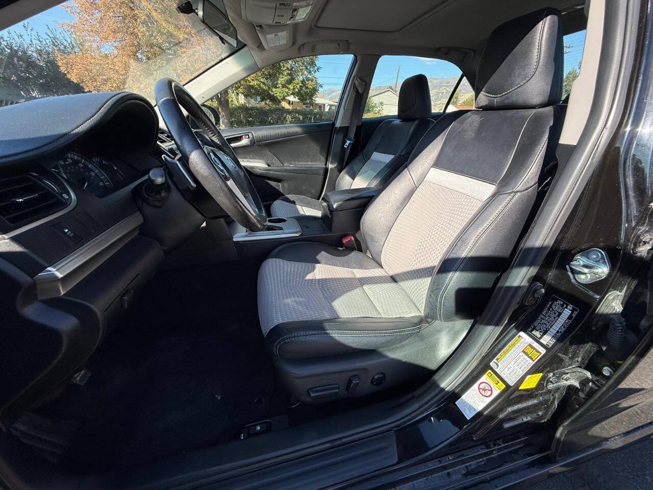 Used 2013 Toyota Camry SE FWD image 9