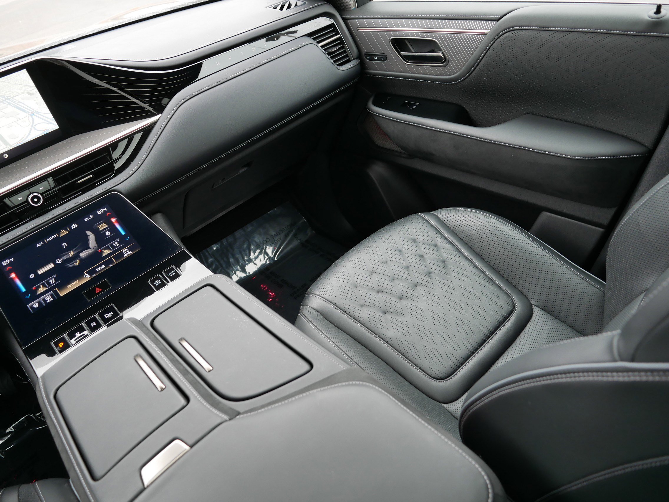 Certified 2025 INFINITI QX80 Autograph image 11