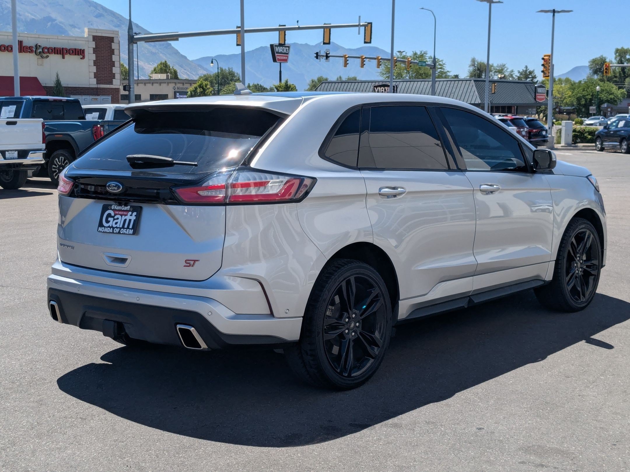 Used 2019 Ford Edge ST w/ Equipment Group 401A AWD/4WD image 3