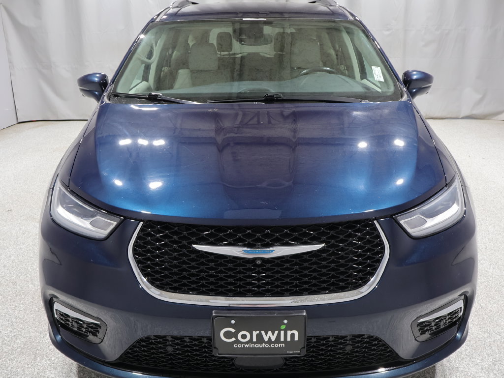Used 2021 Chrysler Pacifica Touring-L FWD image 14