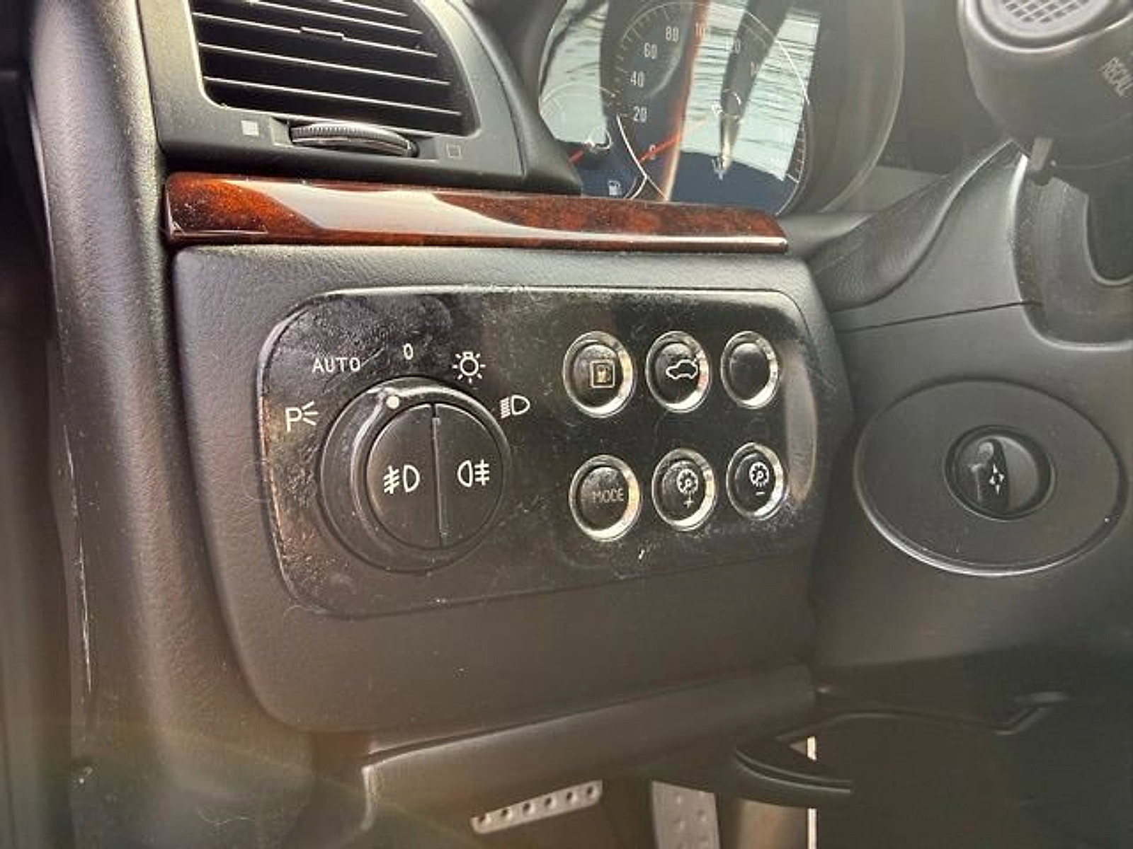 Used 2012 Maserati GranTurismo Sport image 8