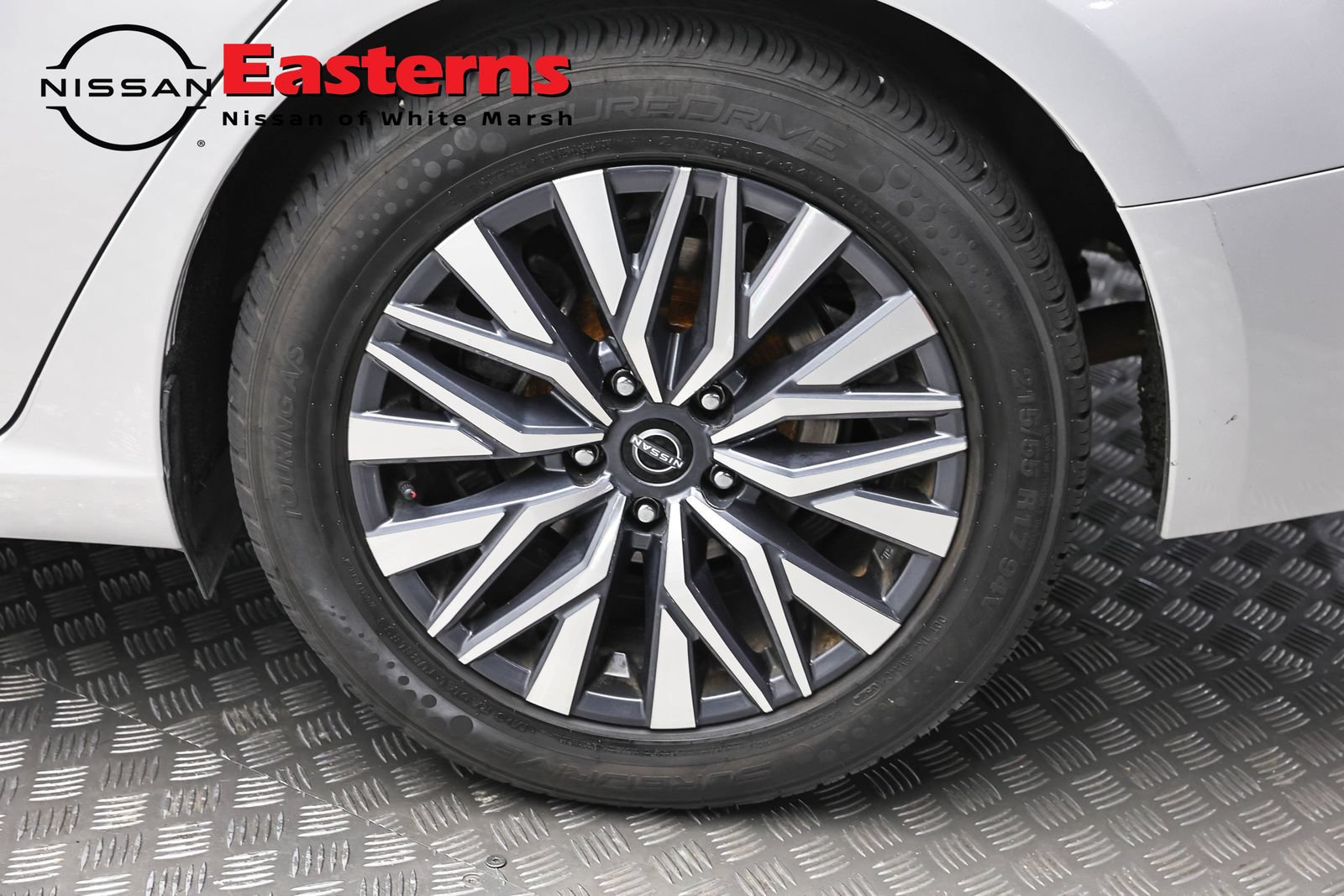 Used 2023 Nissan Altima 2.5 SV FWD image 8