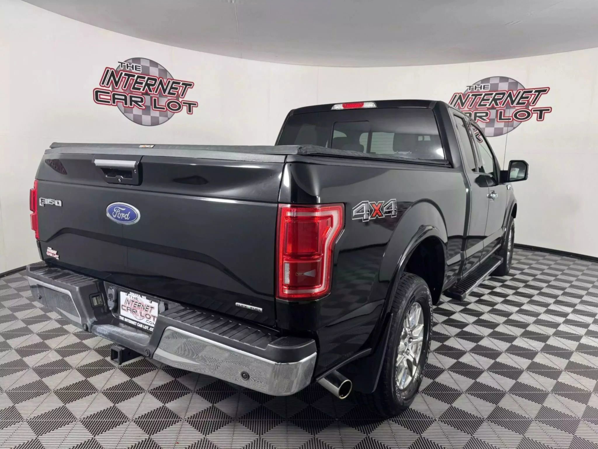 Used 2016 Ford F150 Lariat w/ Equipment Group 502A Luxury AWD/4WD image 7