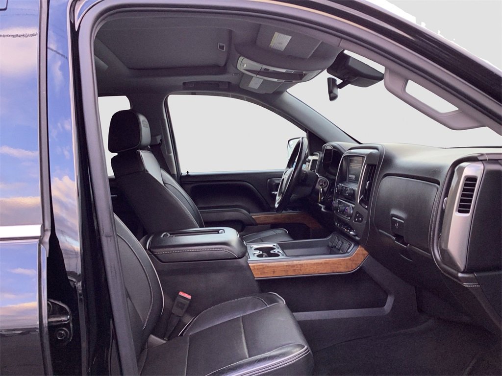 Used 2017 Chevrolet Silverado 1500 High Country image 18