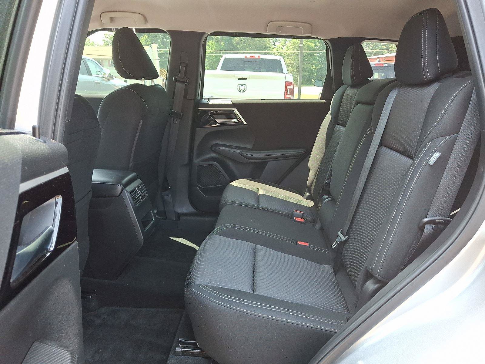 Used 2022 Mitsubishi Outlander ES AWD/4WD image 11