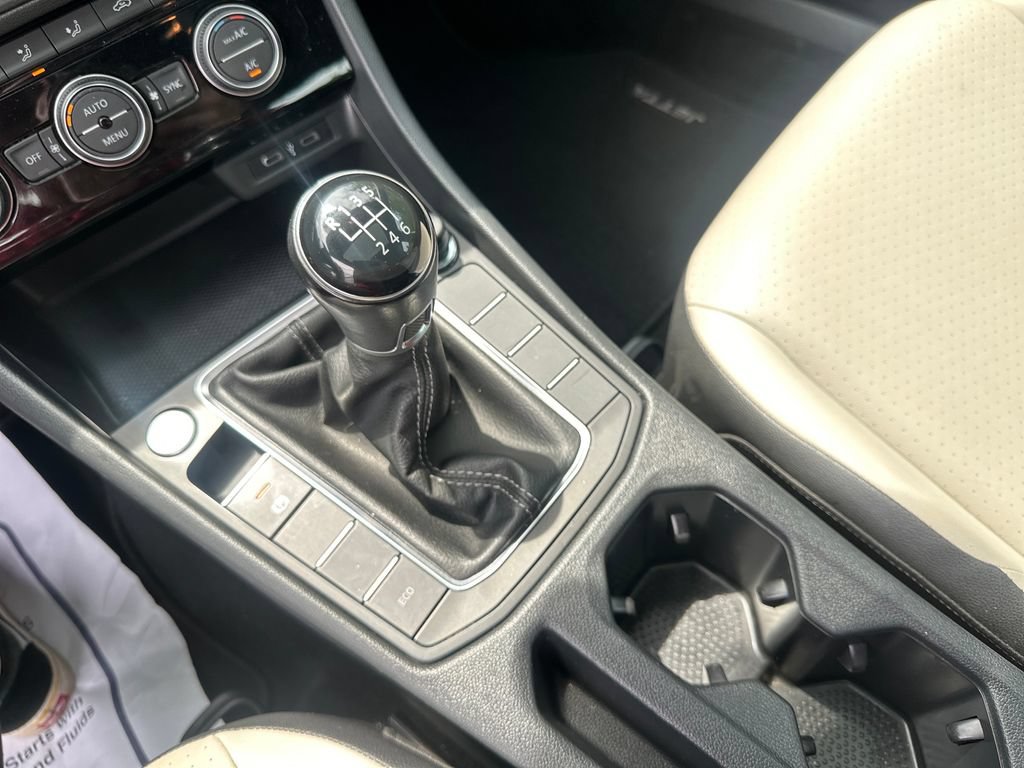 Used 2021 Volkswagen Jetta R-Line FWD image 29