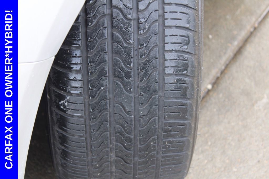 Used 2019 Ford Fusion SE FWD image 13