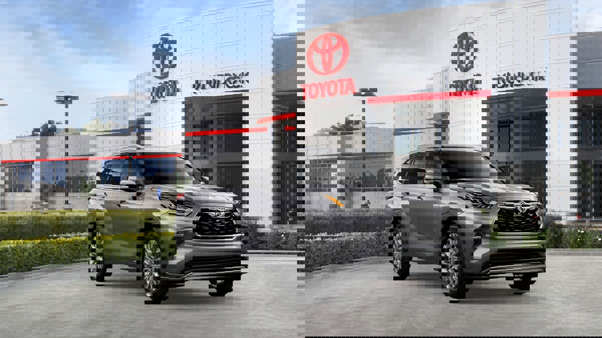 New 2026 Toyota Highlander Platinum image 15