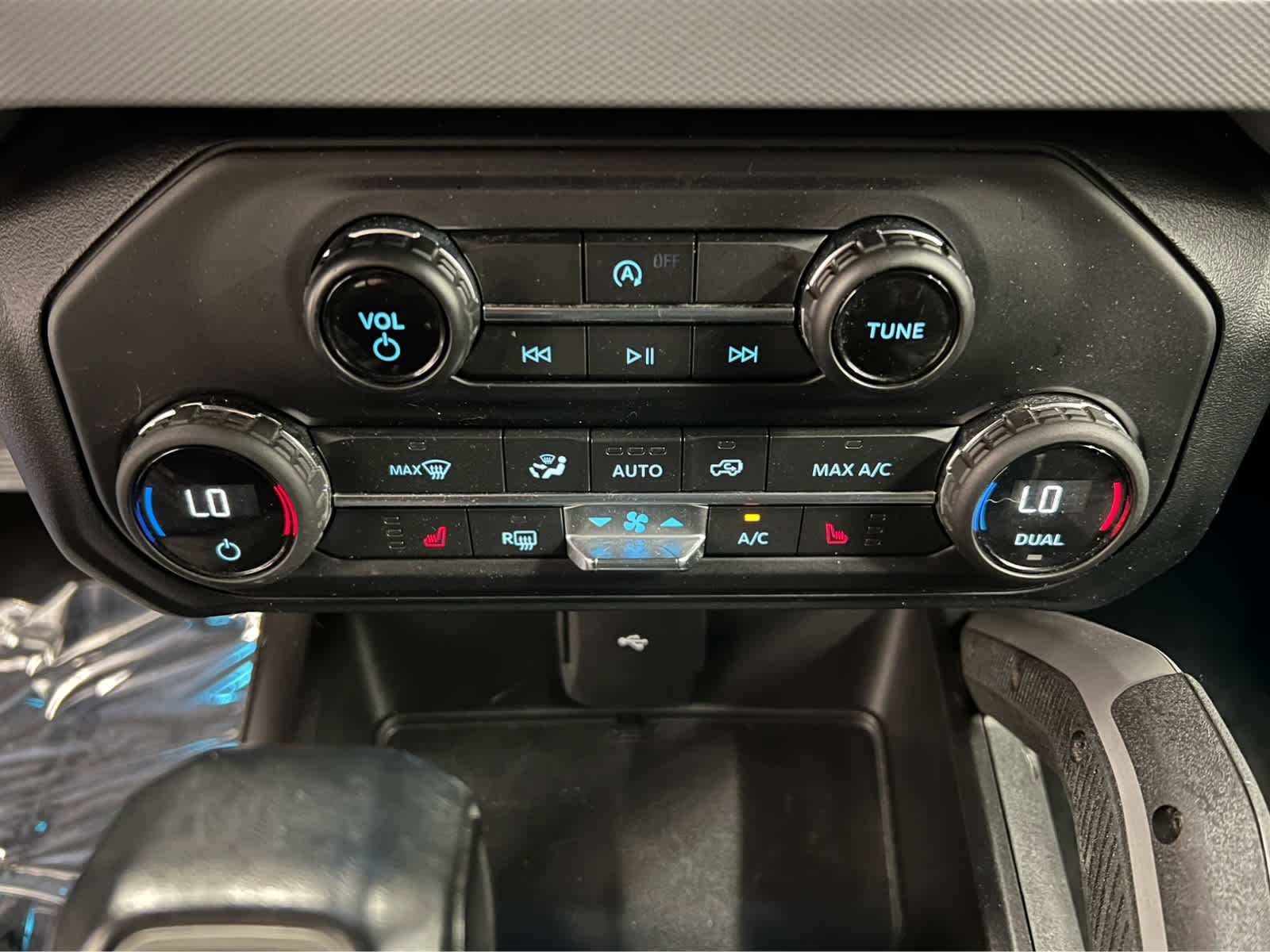 Used 2021 Ford Bronco Big Bend image 9