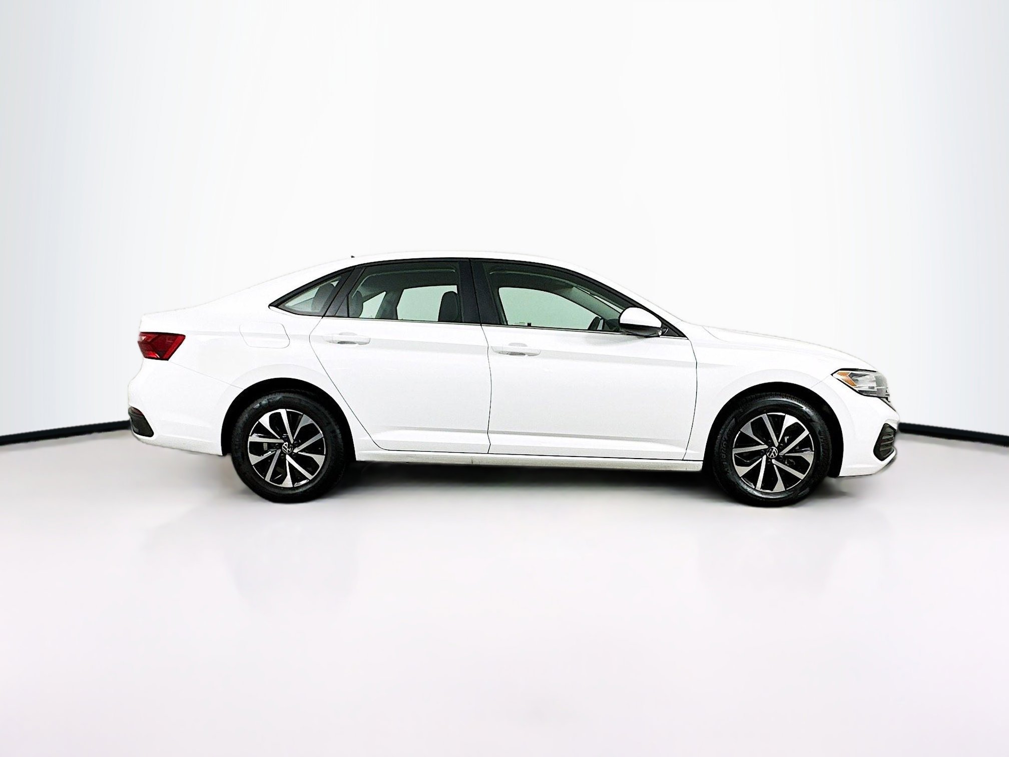Used 2024 Volkswagen Jetta S image 10