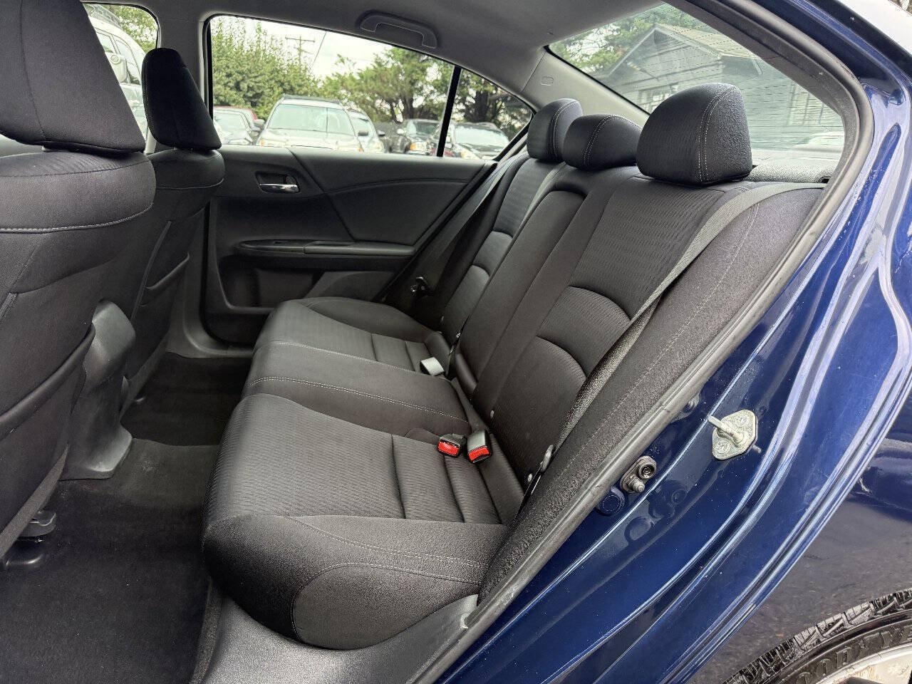 Used 2015 Honda Accord Sport image 11