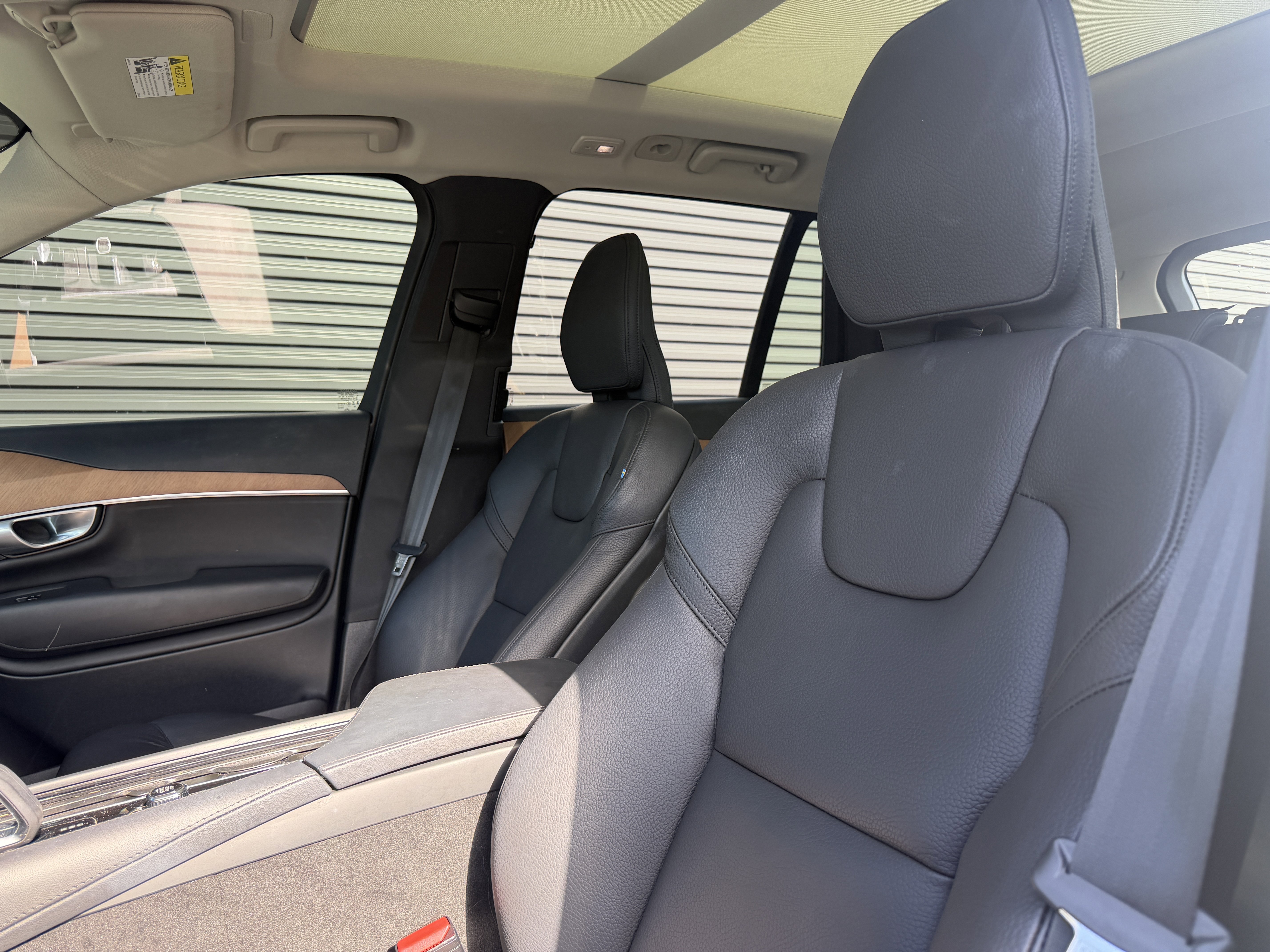 Used 2024 Volvo XC90 B6 Plus w/ Protection Package Premier AWD/4WD image 5