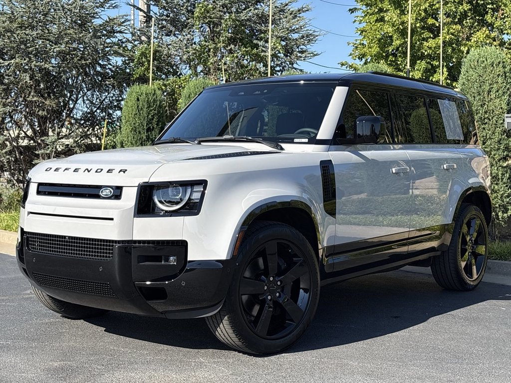 New 2026 Land Rover Defender 110 X-Dynamic SE AWD/4WD image 1