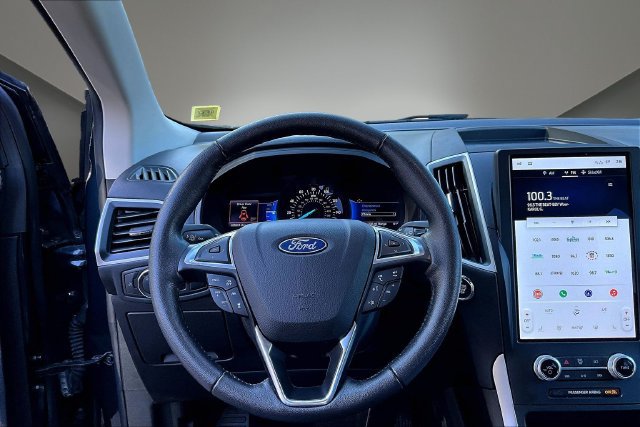 Used 2022 Ford Edge SEL AWD/4WD image 17